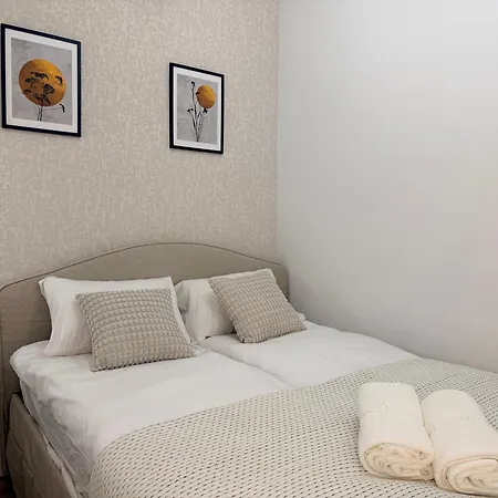 Ohmyhome Wola Z Parkingiem * Warschau