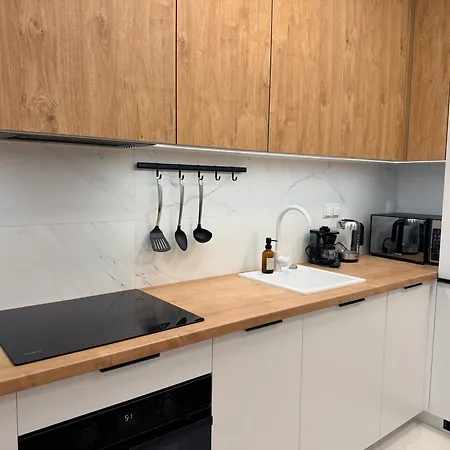 Wola Urban Oasis By Ohmyhome Z Parkingiem Varsóvia