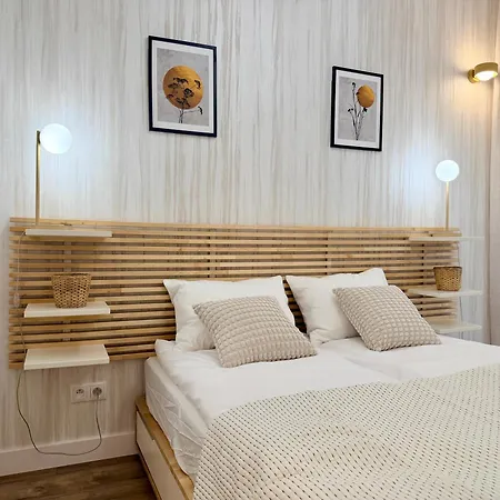 Wola Urban Oasis By Ohmyhome Z Parkingiem Daire *