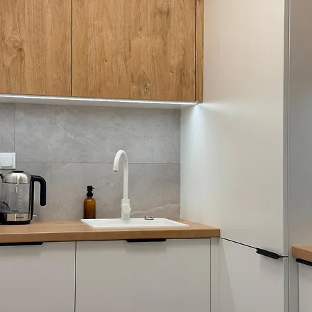 Ohmyhome Wola Z Parkingiem Apartment Warsaw