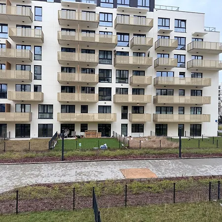 Ohmyhome Wola Z Parkingiem דירה ורשה