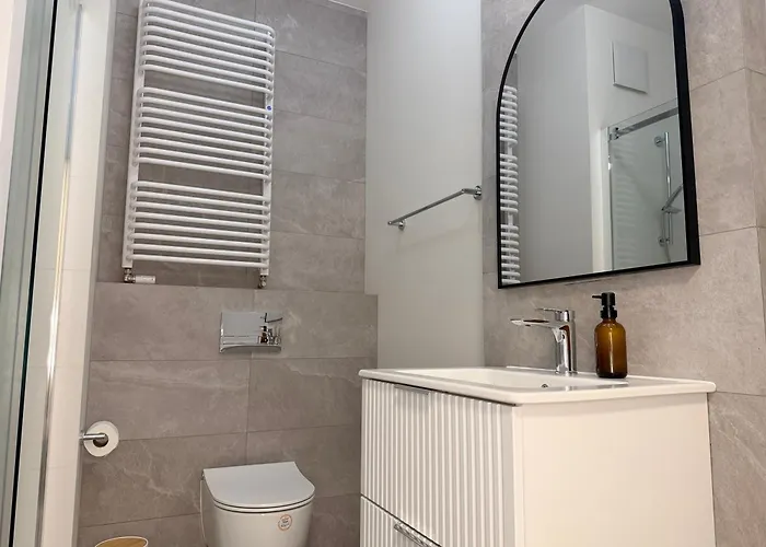 Wola Urban Oasis By Ohmyhome Z Parkingiem Apartament