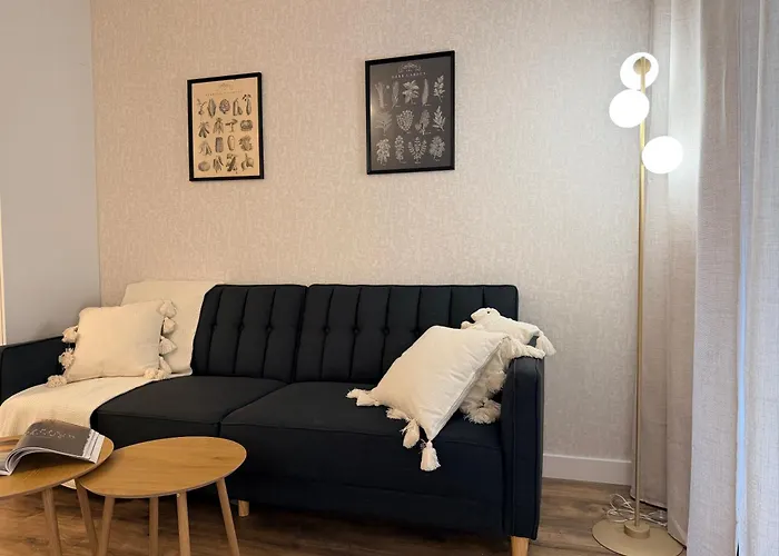 Daire Wola Urban Oasis By Ohmyhome Z Parkingiem Varşova