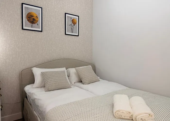 Wola Urban Oasis By Ohmyhome Z Parkingiem * Varsó