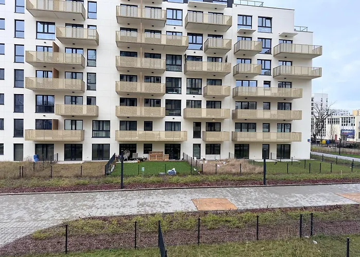 Wola Urban Oasis By Ohmyhome Z Parkingiem Apartment Warsaw